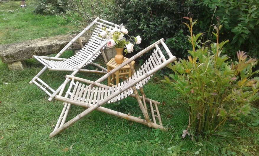 Lot De Deux Chiliennes En Bambou Vintage Avec Sa Table D'appoint 4 Lot De Deux Chiliennes En Bambou Vintage Avec Sa Table D'appoint – Image 2