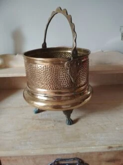 Chaudron Tripode En Cuivre Et Bronze 31 Chaudron Tripode En Cuivre Et Bronze -Jardin Fournitures Boutique 00f4e8ed 8740 4934 91f0 f227067afb24