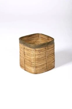 Cache Pot En Rotin, 1970s -Jardin Fournitures Boutique 00f9d649 6cb3 4aa9 95bb 8637b9e48e24