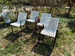 4 Chaises Vintage -Jardin Fournitures Boutique 02d3ccf8 ef30 4f47 af58 8f79c07d3cf7