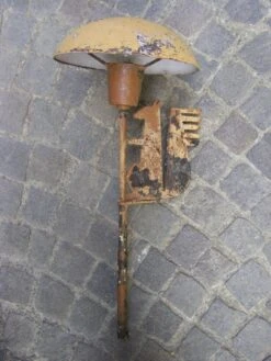 Lampe Ancienne De Banque "Caisse D'Epargne" -Jardin Fournitures Boutique 04fa6d48 0cf7 476f 9729 253c5ffb10bc