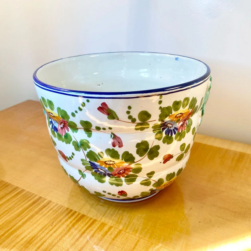 Pot Ou Cache Pot Au Décor Floral 4 Pot Ou Cache Pot Au Décor Floral – Image 2