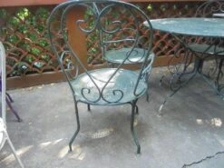 Salon De Jardin En Fer 1 Table 4 Fauteuils Assortis -Jardin Fournitures Boutique 07aa505f aac6 46ae beb7 36f74d4f96a3