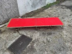 Lit De Camp Pliant Chaise Longue Vintage Toile Rouge Marque Samti -Jardin Fournitures Boutique 095b49f7 4ab1 47bb a8a0 14b73e19ab28
