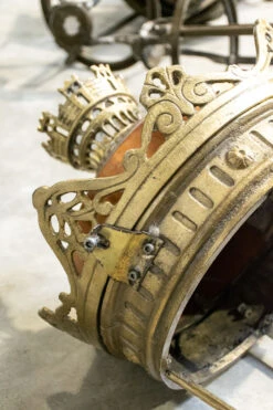 Set De Cinq Lanternes Réverbères Ville De Paris Cuivre Et Laiton 1970’ 21 Set De Cinq Lanternes Réverbères Ville De Paris Cuivre Et Laiton 1970’ -Jardin Fournitures Boutique 0c3cf62a b300 4eb0 8282 2e6cd37f4190