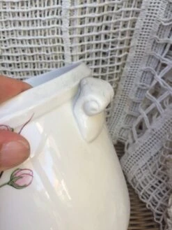 Cache Pot Décor Fleurs Pastel -Jardin Fournitures Boutique 10b5c1c0 7ea3 42fa 91e6 7acdcc5156b7