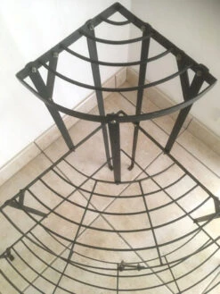 Porte Plantes En Métal De Fleuriste 9 Porte Plantes En Métal De Fleuriste -Jardin Fournitures Boutique 11be821d 44c9 4b31 a28f 7264fe16c403