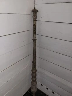 Ancien Départ D'escalier Ou Poteau En Fonte -Jardin Fournitures Boutique 12e92298 8901 4d16 91ab 20d8f5f95d00