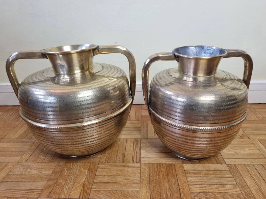 Paire De Jarres En Laiton à Double Anses Artisanat Marocain 13 Paire De Jarres En Laiton à Double Anses Artisanat Marocain – Image 11