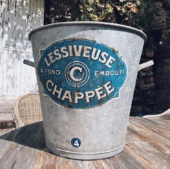 Lessiveuse Ancienne En Zinc Avec Son étiquette D’origine Et Son Couvercle. -Jardin Fournitures Boutique 13fc768b 9b4c 42e6 9e93 7cde0c643543
