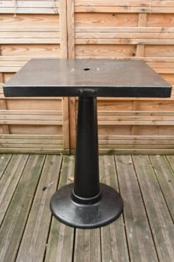 Table Tolix Guéridon 9 Table Tolix Guéridon -Jardin Fournitures Boutique 1603f2d7 e93f 4dc0 8239 1c507cea5bd8