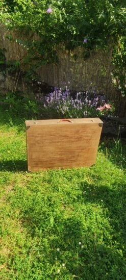 Table De Camping Vintage En Bois Massif / Valise -Jardin Fournitures Boutique 18ff5aa5 baa3 4cef 9afb d448bfd3f800