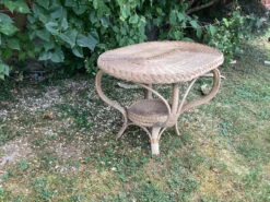 Table En Rotin Année 60 -Jardin Fournitures Boutique 1a4a4c8c 4081 4176 891e 20e2e7055793
