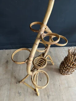 Porte Plantes Rotin -Jardin Fournitures Boutique 1cf047c4 7593 4c04 abec 5b0fd3edcd21