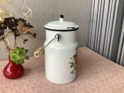 Pot à Lait En Tôle émaillé -Jardin Fournitures Boutique 1f9db8df b712 4603 8805 36c8e2c0de7e