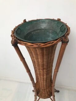 Porte Plante En Bambou Et Osier Des Années 60 27 Porte Plante En Bambou Et Osier Des Années 60 -Jardin Fournitures Boutique 211d2c3b 400c 4e63 8626 a65d60c44bf5