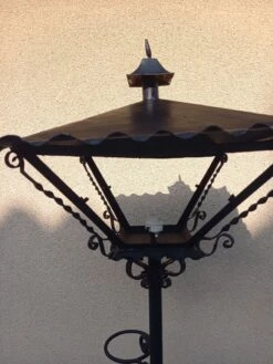 Lampadaire Jardin Fonctionnel, En Fer Forgé -Jardin Fournitures Boutique 22ec50f3 01e5 45d4 b33f 69832fafe222