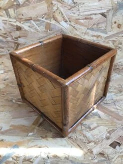 Cache Pot Plantes Carré En Bambou & Rotin Tressé Vintage -Jardin Fournitures Boutique 2a260bda d7ec 44e1 b97a cc4bc1916bb3