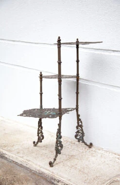 Sellette Bronze Ancienne Sellette 3 Niveaux,porte-plante Bronze, Motifs Papillon, Jardinière, Patio -Jardin Fournitures Boutique 2b5fdbec 8ce1 4140 9e25 60d9668a7f73