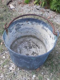 Lot De 3 Chaudrons Et Seau En Cuivre Anciens -Jardin Fournitures Boutique 2c17caa9 f839 47da 9cb1 7f852c9da10d