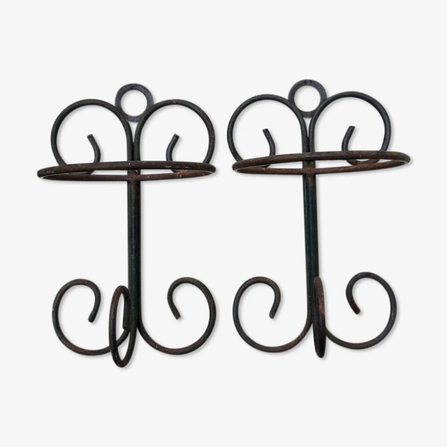 Paire De Portes Pots En Fer Forgé. 3 Paire De Portes Pots En Fer Forgé.