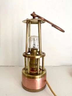 Lampe De Mineur électrifiée, Câble 2 M -Jardin Fournitures Boutique 2e48b20f 6d94 4ade 9364 70ecec25e5d8