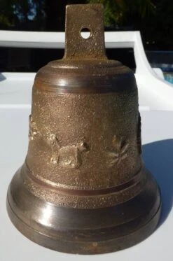 Cloche Ancienne Du Fondeur Obertino -Jardin Fournitures Boutique 2e9856f3 8792 4bbc b0c1 6fc25c205cd7