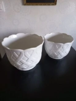 Lot De Deux Caches Pot Blanc -Jardin Fournitures Boutique 2f9efabd 43f8 4a30 b7dd 85a8bd3ce87d