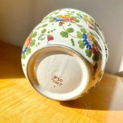 Pot Ou Cache Pot Au Décor Floral 15 Pot Ou Cache Pot Au Décor Floral -Jardin Fournitures Boutique 314132dc f1a0 4926 a252 8ccb93a90229