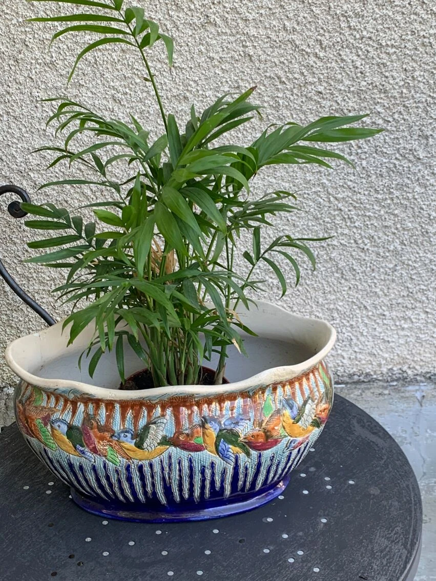 Jardiniere En Barbotine Céramique Emaillee Motif Aux Oiseaux Multicolores Et Bleu Cobalt, Art Deco 7 Jardiniere En Barbotine Céramique Emaillee Motif Aux Oiseaux Multicolores Et Bleu Cobalt, Art Deco – Image 5