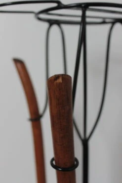 Porte Plante Design Rotin Metal Années 50 -Jardin Fournitures Boutique 37a11546 df64 4d03 901f e8bf8f3f206e