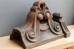 Tuile Faitière Ouvragée, Terre Cuite 16 Tuile Faitière Ouvragée, Terre Cuite -Jardin Fournitures Boutique 38510c86 5315 4355 a62a e55536ca2b67