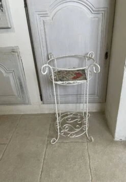 Porte-plante En Fer Forgé Et Céramique Vallauris Signée Vintage -Jardin Fournitures Boutique 397cbf0a ac2d 4c1f 8cff 9c06b0a1a898