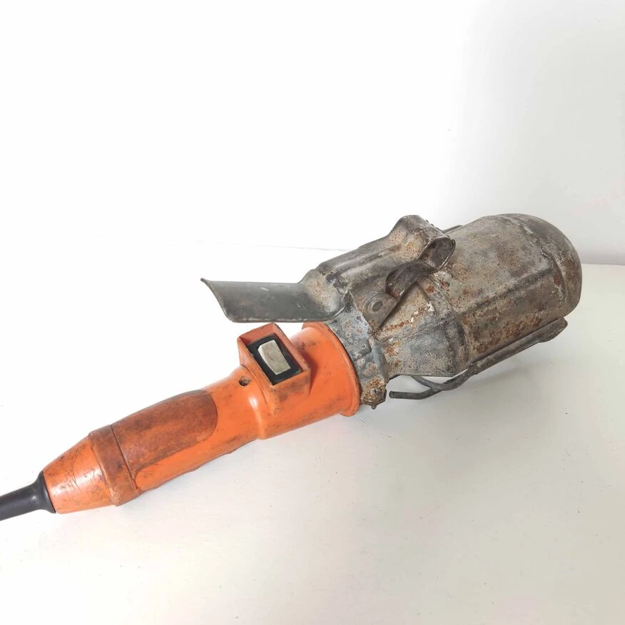 Lampe Baladeuse D’atelier Industrielle Orange 5 Lampe Baladeuse D’atelier Industrielle Orange – Image 3