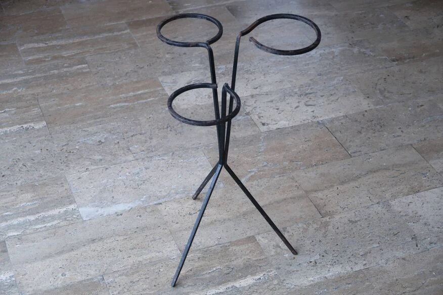 Jardinière Tripode Porte Plantes En Métal Années 50 4 Jardinière Tripode Porte Plantes En Métal Années 50 – Image 2