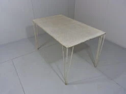 Table De Jardin En Acier Perforé Blanc Des Années 1950 -Jardin Fournitures Boutique 3bf61c4f 87c3 4c2a 8d6b b0f545cd36b2