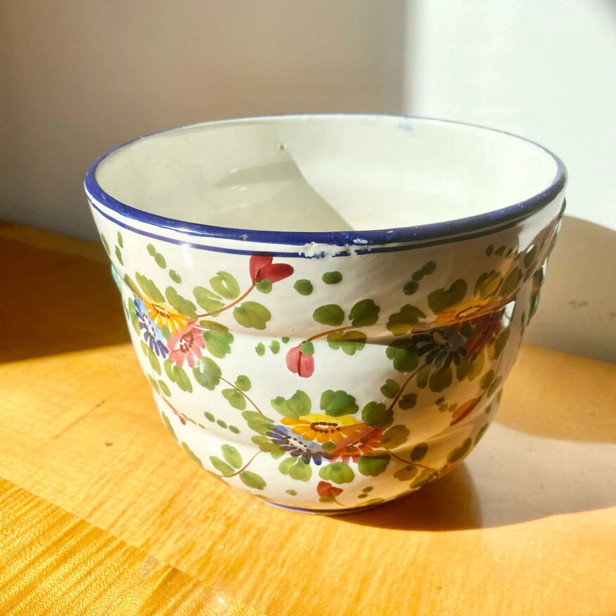 Pot Ou Cache Pot Au Décor Floral 10 Pot Ou Cache Pot Au Décor Floral – Image 8