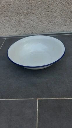 Bassine Tôle émaillée 14 Bassine Tôle émaillée -Jardin Fournitures Boutique 3ebdfb0f bb64 4e25 8403 b30cab6e5967