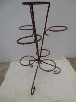 Porte Plantes En Métal De Couleur Marron Brun Capacité 7 Pots -Jardin Fournitures Boutique 3f898631 3e77 4f41 a1f8 ce0941dfbdde