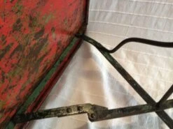 Table En Fer Rivetée Pliante -Jardin Fournitures Boutique 434e1dad 9b0c 4eb0 aa78 e3440c839083