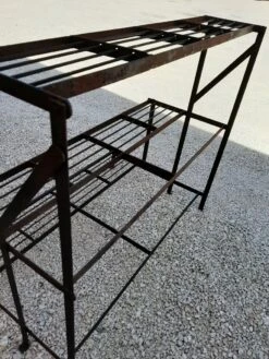 Porte Plante En Fer De Fleuriste Ancien -Jardin Fournitures Boutique 445522f2 de9c 4571 9a36 b0b1d044185a