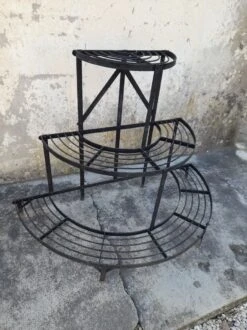 Porte Plantes De Fleuriste Ancien En Fer -Jardin Fournitures Boutique 449e11df 9e29 4cd7 a765 090f0d5a2e0b
