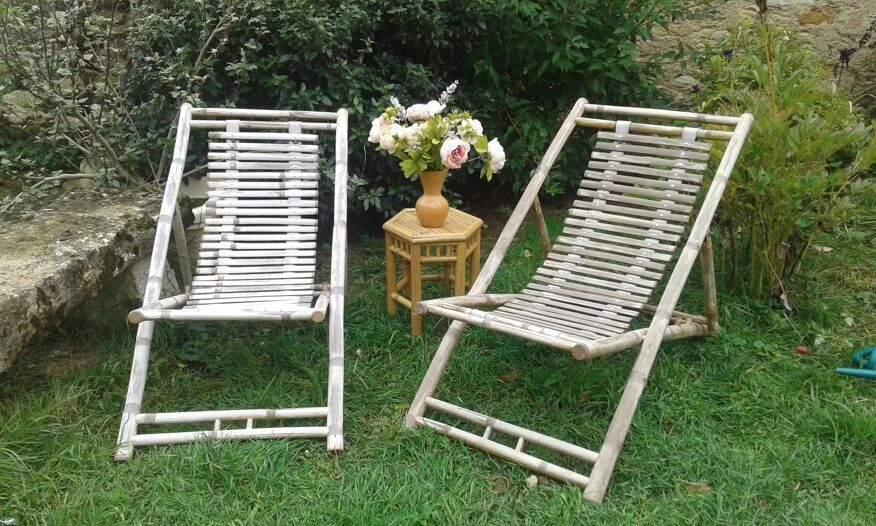 Lot De Deux Chiliennes En Bambou Vintage Avec Sa Table D'appoint 6 Lot De Deux Chiliennes En Bambou Vintage Avec Sa Table D'appoint – Image 4