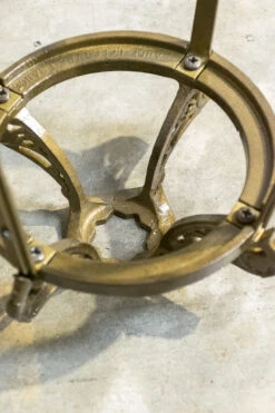 Set De Cinq Lanternes Réverbères Ville De Paris Cuivre Et Laiton 1970’ 24 Set De Cinq Lanternes Réverbères Ville De Paris Cuivre Et Laiton 1970’ -Jardin Fournitures Boutique 4f476074 dcc2 4092 b7f9 35dfb7d1416f