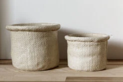 Paire De Cache Pots Christian Dior -Jardin Fournitures Boutique 505f5315 f050 4628 9e85 cf5d17e63da0