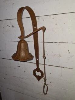 Cloche De Jardin En Fer Et Fonte -Jardin Fournitures Boutique 506ee0f1 ec91 4cf6 8d39 00ff1e0c7652