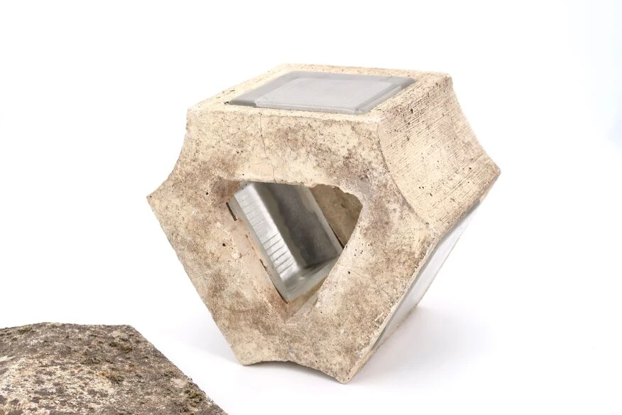 Luminaire Architecturé De Jardin En Béton Et Verre, Années 50 11 Luminaire Architecturé De Jardin En Béton Et Verre, Années 50 – Image 9