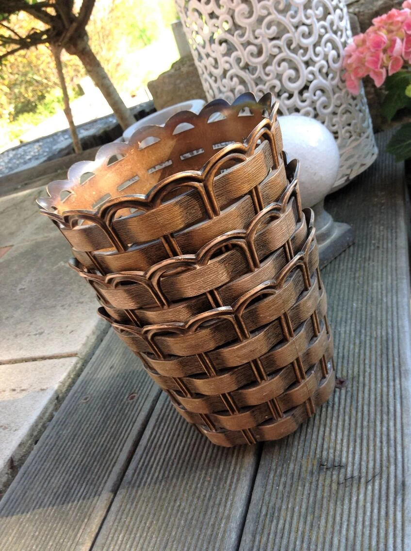 Suite De Trois Cache-pots Imitation Osier Tressé Par Emsa Vintage Années 60-70 15 Suite De Trois Cache-pots Imitation Osier Tressé Par Emsa Vintage Années 60-70 – Image 13