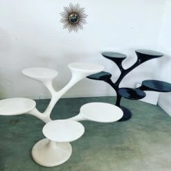 Porte-plante Ou Présentoir De Magasin En Fibre De Verre Vintage, Design Des Années 70/80, Space Age -Jardin Fournitures Boutique 51d9f214 d955 4a7f a6c7 31794c0ea81e