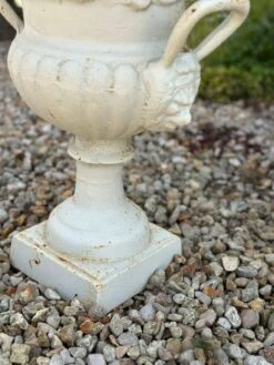 Vasques à Anses En Fonte Blanche -Jardin Fournitures Boutique 524af791 ea63 434b b7a8 0c2d276f561f